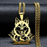 Lunar Lobo Pendant Necklace